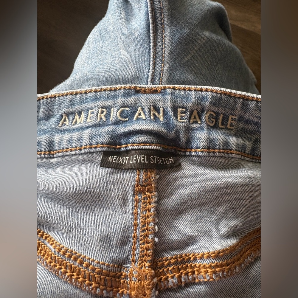 American Eagle Next Level Stretch Jeans Light Wash - Picture 5 of 6